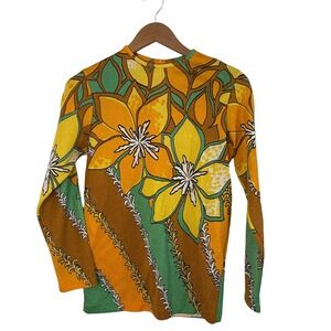 Vintage Women's  1960s crewneck long sleeve knit back zip USA made shirt- 36